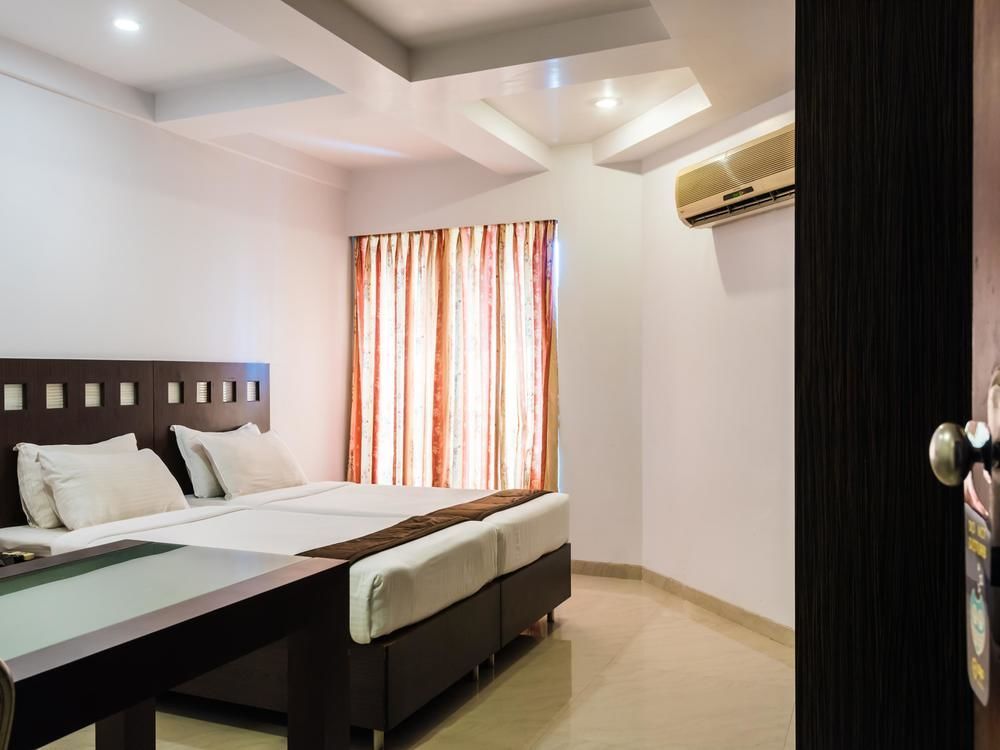 Fabhotel Savoy Suites Mumbai Airport Exterior photo